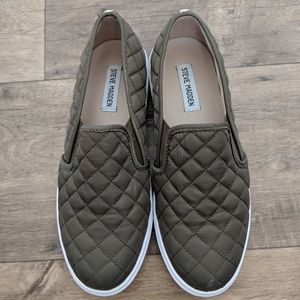 Steve Madden Quilted Loafers